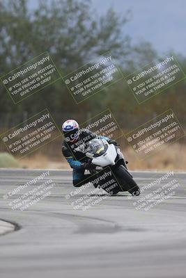 media/Sep-21-2025-Race Pace (Sun) [[98bf33ef95]]/Non Verified/4-Turn 3 (910am)/